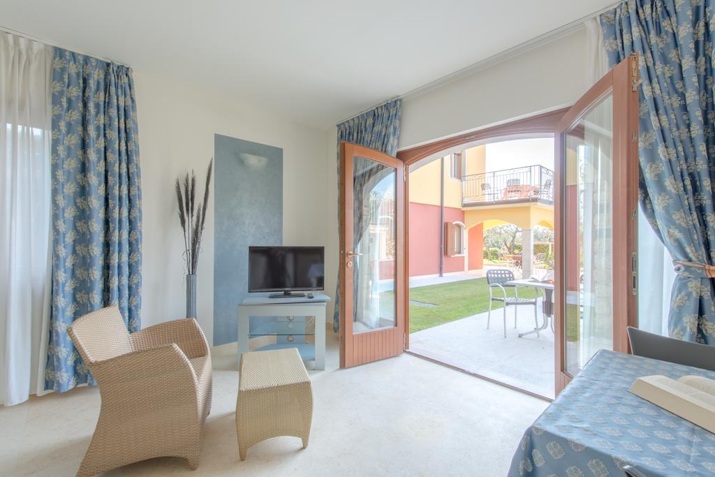 Villa Due Leoni - Residence Brenzone sul Garda Luaran gambar