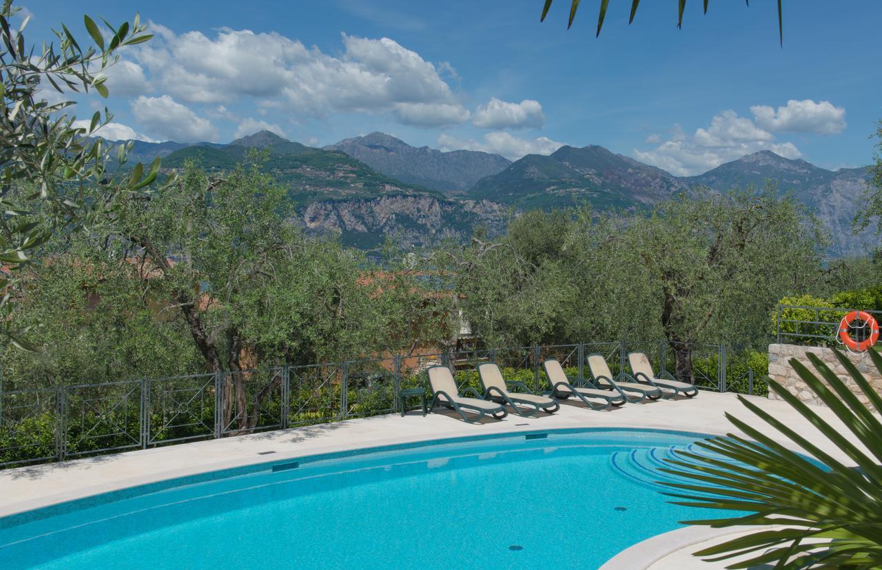 Villa Due Leoni - Residence Brenzone sul Garda Luaran gambar
